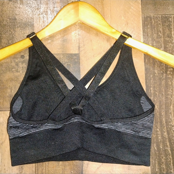 Puma Black Gray Strappy X Back  Sports Bra XS - Picture 3 of 3